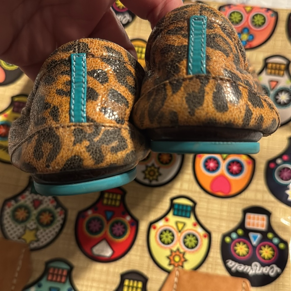 Tieks Leopard Print size 8 - Picture 2 of 6